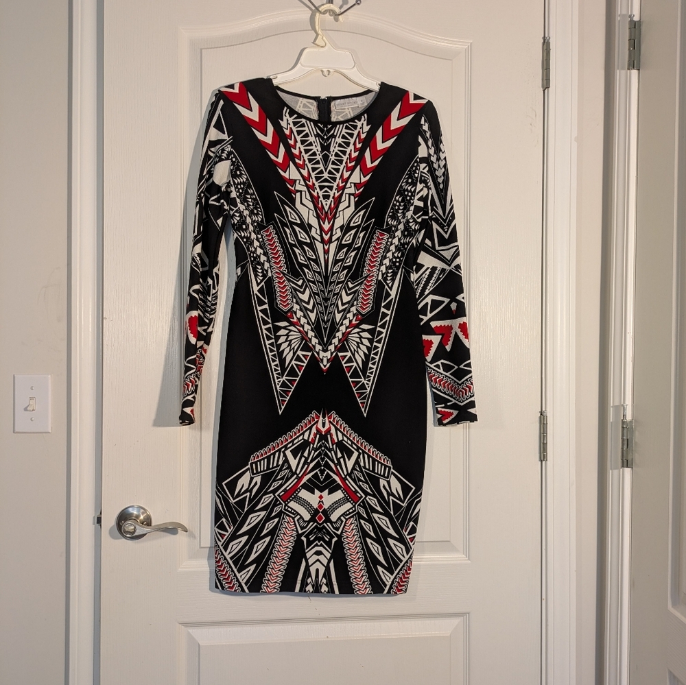 Bisou Bisou Geometric Black and Red Long Sleeve Dress